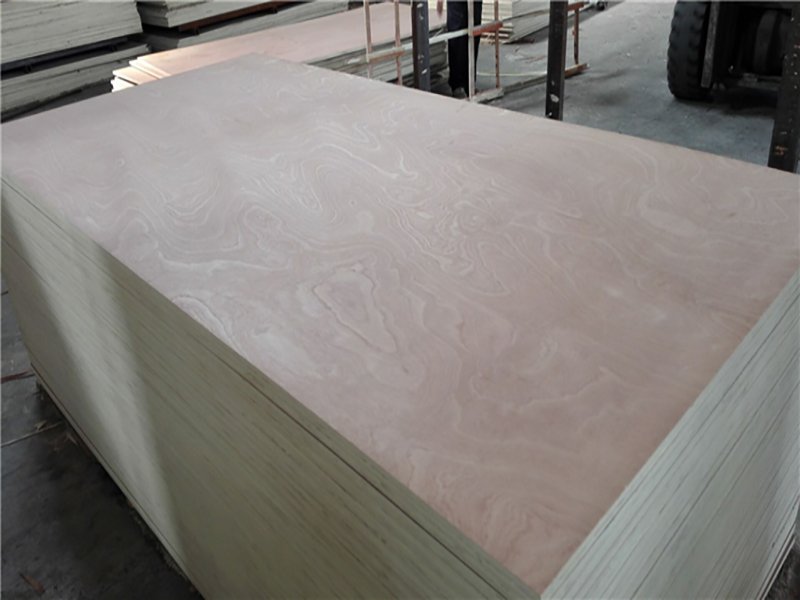 Sapele Face Fancy Plywood(图1)